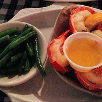 Lobster Trap - Twin lobster tails with green beans on the side - Seafood Near Me - North Conway, New Hampshire