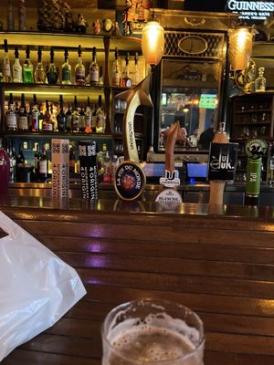 Bar L'Barouf by null