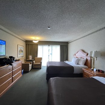 Banff Park Lodge - Hotels Near Me - Banff, Alberta