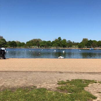 Hyde Park - Pretty park- chair for rent for ppl for rent- 1.80 pp each hour - Parks Near Me Hyde Park - Pretty park- chair for rent for ppl for rent- 1.80 pp each hour - Parks Near Me