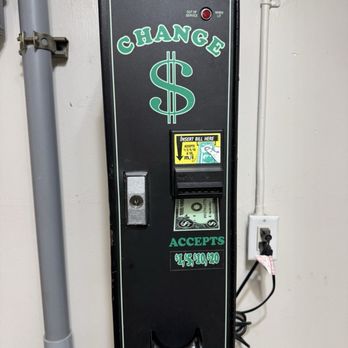 Napili Surf Beach Resort - Laundry change machine, it takes $20 too - Resorts Near Me - Lahaina, Hawaii Napili Surf Beach Resort - Laundry change machine, it takes $20 too - Resorts Near Me - Lahaina, Hawaii