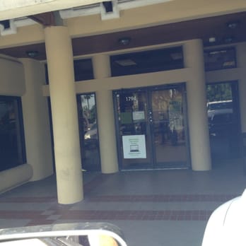 Regions Bank - Front entrance - Banks & Credit Unions Near Me - Hialeah, Florida Regions Bank - Front entrance - Banks & Credit Unions Near Me - Hialeah, Florida