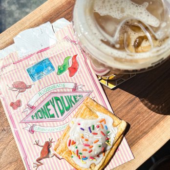 Cafe Lilly - Coffee & Tea Near Me - Clemmons, North Carolina