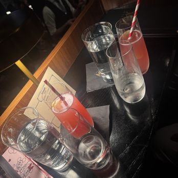Chicago Magic Lounge - Magicians Near Me - Chicago, Illinois