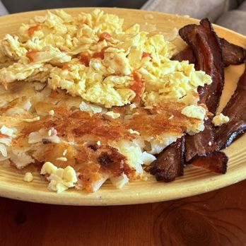 Uncle Bill's Pancake House - Bacon & Scrambled Eggs with potatoes - Breakfast & Brunch Near Me - Manhattan Beach, California