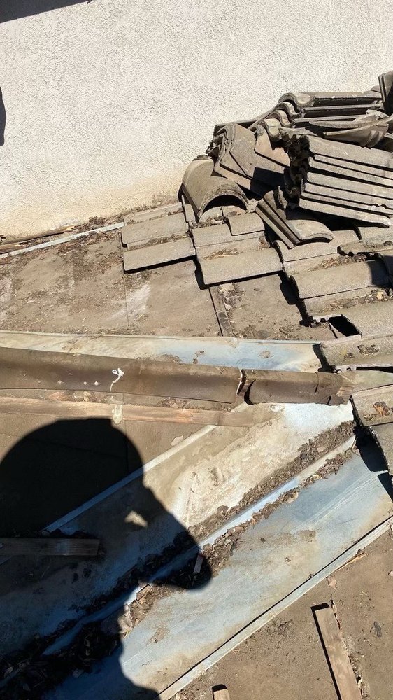 Slide of Frontline Roofing