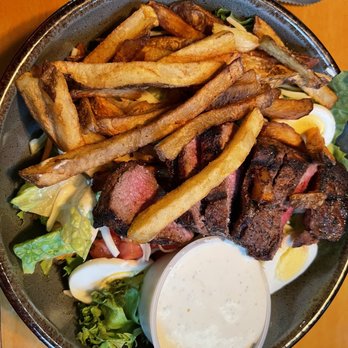 Rachel's Roadhouse - Top Sirloin Salad - American Near Me - Butler, Pennsylvania