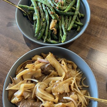 Wok Up - Beef chow fun and Sichuan green beans - Hong Kong Style Cafe Near Me - San Francisco, California Wok Up - Beef chow fun and Sichuan green beans - Hong Kong Style Cafe Near Me - San Francisco, California