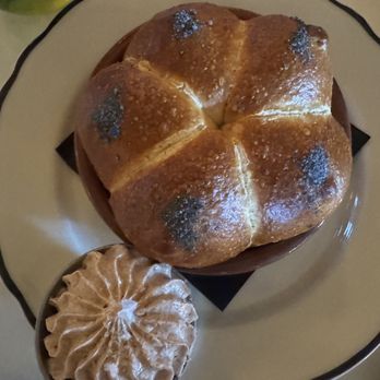 Bar Cecil - Piping hot bread - Cocktail Bars Near Me - Palm Springs, California