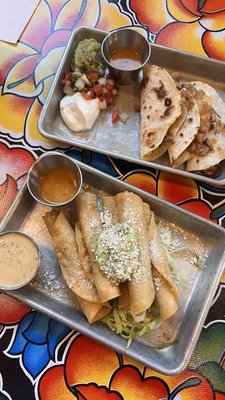 Situ Tacos by null