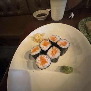 Sushi California - Surrey - Salmon roll - Japanese Near Me - Surrey, British Columbia