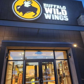 Buffalo Wild Wings - buffalo wild wings - Chicken Wings Near Me - Fayetteville, Arkansas