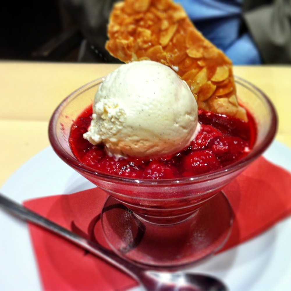 Le Jardin - Hot Berry - Brasseries Near Me - Lausanne, VD