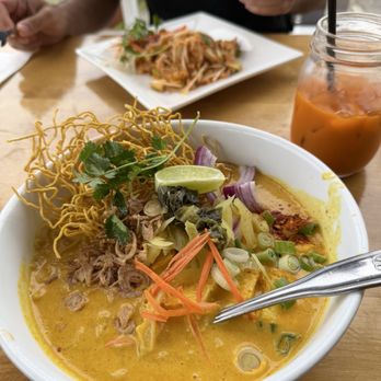 Yellow Curry Cozy Thai - Kao soi - Thai Near Me - Seaside, Oregon Yellow Curry Cozy Thai - Kao soi - Thai Near Me - Seaside, Oregon