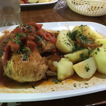 Cerveza La Uribeña - The chicken dish - Argentine Near Me - Uribelarrea, C