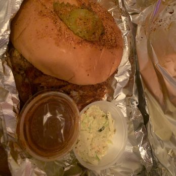 Ball Hoggerz BBQ - BBQ Sandwich - Chicken Wings Near Me - Memphis, Tennessee