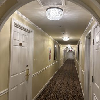 Hotel Chester - Pretty vintage vibes - Hotels Near Me - Starkville, Mississippi Hotel Chester - Pretty vintage vibes - Hotels Near Me - Starkville, Mississippi