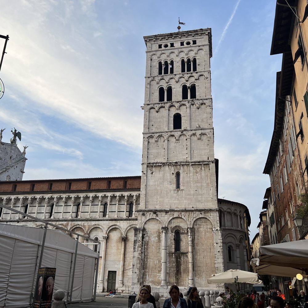 Shaker - Beautiful Lucca - Italian Near Me - Lucca, LU