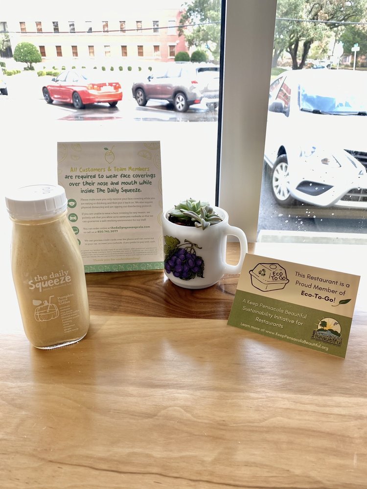 THE DAILY SQUEEZE JUICE BAR Updated October 2024 16 Photos & 19