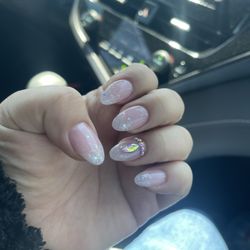 Eric's Nail & Spa - Beautiful full set by Kathy.