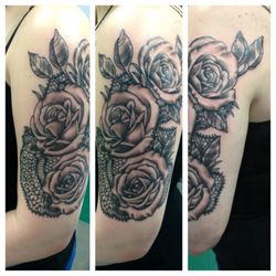 Dead Man's Hand Custom Tattoo & Body Piercing - Tattoo done by Ashley Perrier