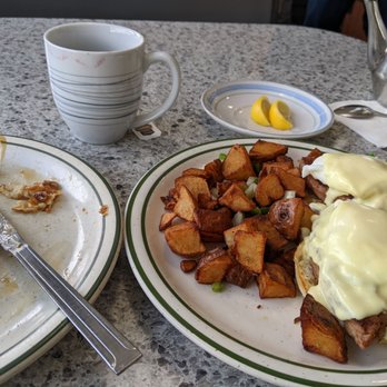 Country Waffles - Irish Benedict - Breakfast & Brunch Near Me - Livermore, California