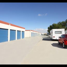 Exterior photo of RightSpace Self Storage - Victorville, California Exterior photo of RightSpace Self Storage - Victorville, California