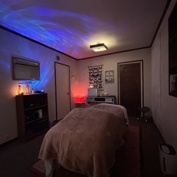 Massage by Ruby - Massage room - Massage Therapy Near Me - Ventura, California Massage by Ruby - Massage room - Massage Therapy Near Me - Ventura, California