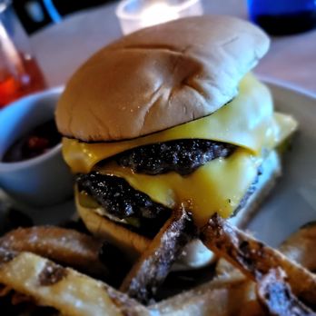 Ingas Bar - Cheeseburger. Alright. Juicy patty but smaller than most in the area. Fries are a bit over-salted and not crispy enough. - New American Near Me - Brooklyn, New York