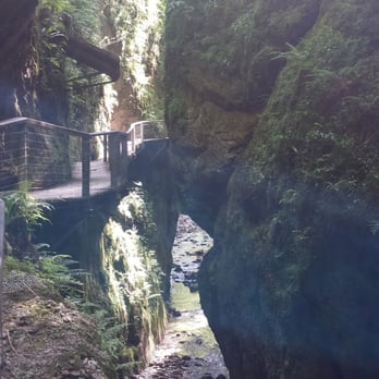 Gorges de Kakuetta - Landmarks & Historical Buildings Near Me