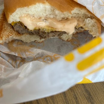 Jollibee - This sauce on the burger is fire - Chicken Shop Near Me - Alexandria, Virginia