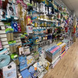 Iparty Dollar Store