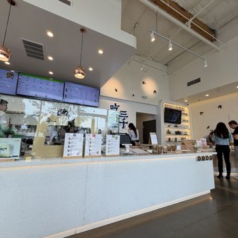 Chicha San Chen - Inside - Bubble Tea Near Me - Daly City, California