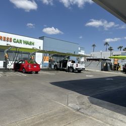 MOBIL Citrus Express Car Wash - Car wash