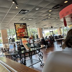 Newk's Eatery