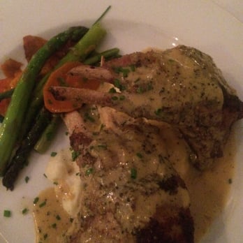 Madeline's - Rack of lamb : soooooo good - New American Near Me - Cambria, California