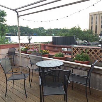 Breeze Bakery Cafe - Outdoor seating area - Bakeries Near Me - Annandale, Virginia