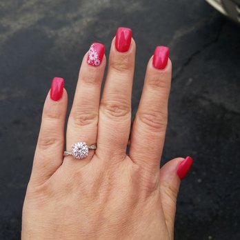 Vivian's Nails & Spa - Acrylic tips with design - Nail Salons Near Me - Abington, Massachusetts
