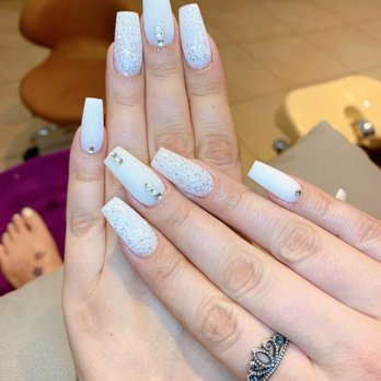 Hot Nails & Spa - Pretty in white! - Nail Salons Near Me - Rowlett, Texas