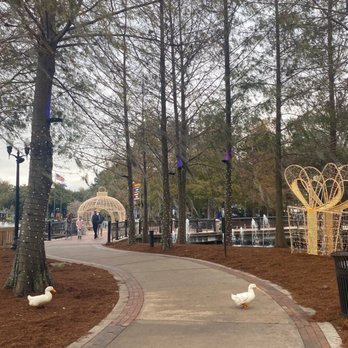 Lake Eola Park - Parks Near Me - Orlando, Florida
