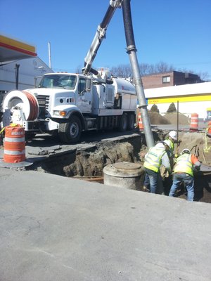 VacTone Environmental Services LLC Logo