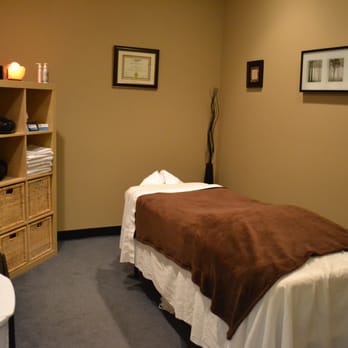 Chaparral Chiropractic Wellness Centre - Massage Room - Chiropractors Near Me - Calgary, Alberta