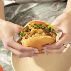Little Ruby's Williamsburg - Classic Cheeseburger