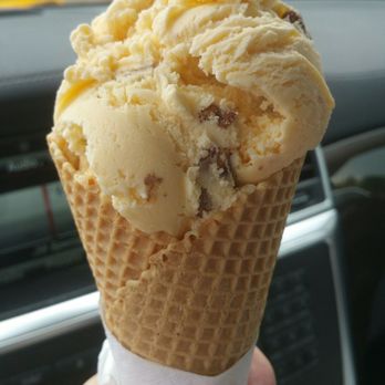 Braum's Ice Cream and Dairy Store - Ice Cream & Frozen Yogurt Near Me - Richardson, Texas Braum's Ice Cream and Dairy Store - Ice Cream & Frozen Yogurt Near Me - Richardson, Texas