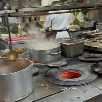 Los Caracoles - Kitchen view - Spanish Near Me - Barcelona, B Los Caracoles - Kitchen view - Spanish Near Me - Barcelona, B