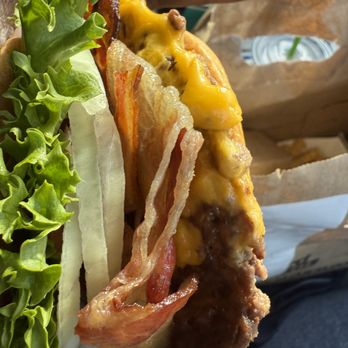 Shake Shack Stamford - Burgers Near Me - Stamford, Connecticut