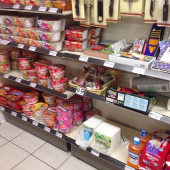 7-Eleven - shelves of food and drinks in a grocery store - Convenience Stores Near Me - Pleasant Hill, California