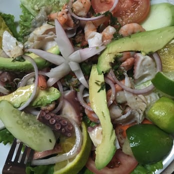 La Red - Ensalada de mariscos - Seafood Near Me - Oaxaca, OAX