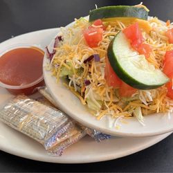 House Salad (with side of crackers and French Dressing)