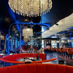 Jess' Restaurant - Loungey
